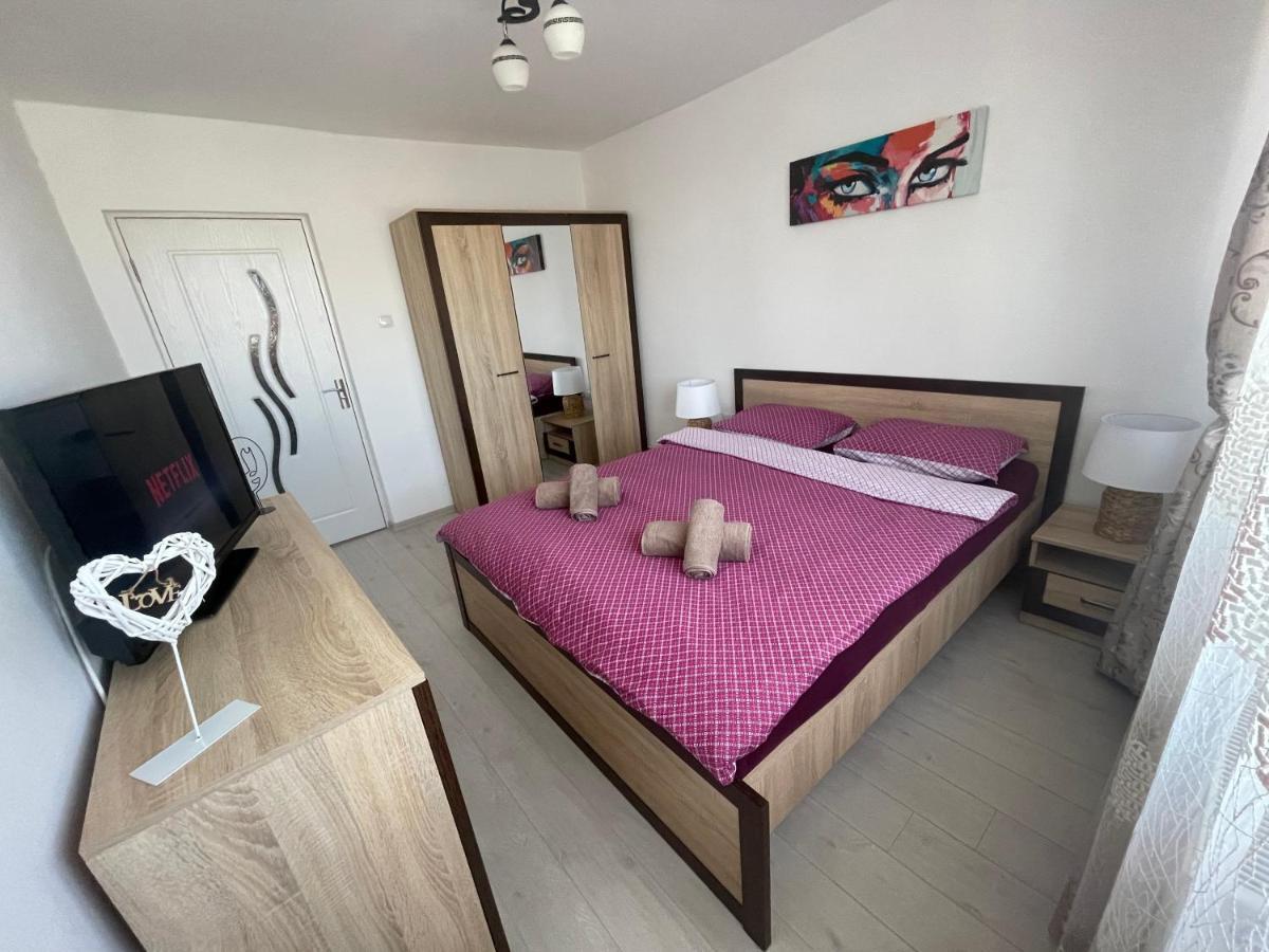Elite Apartment Targoviste Buitenkant foto