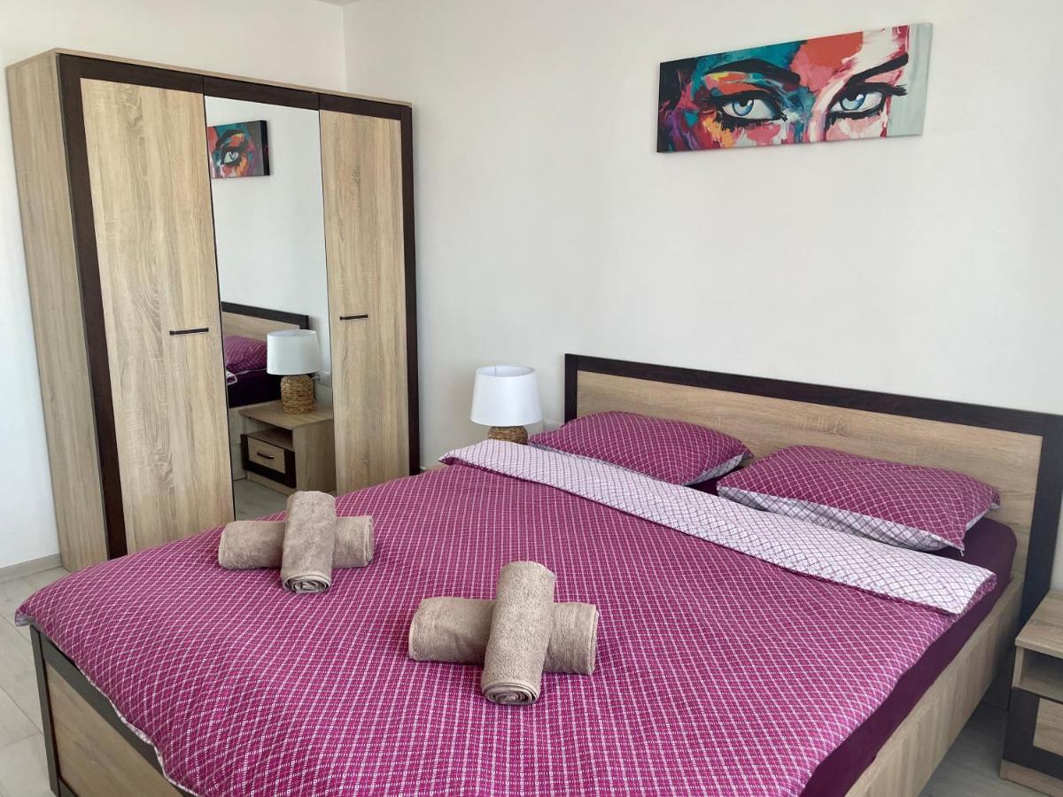 Elite Apartment Targoviste Buitenkant foto