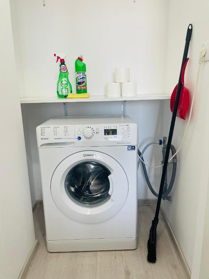 Elite Apartment Targoviste Buitenkant foto